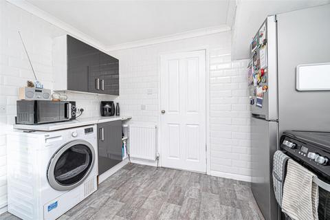 3 bedroom terraced house for sale, 184 Primrose Lane, Rosyth