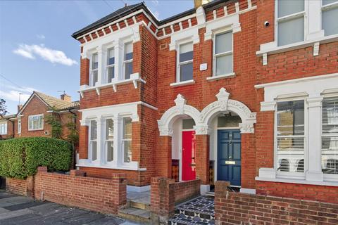 3 bedroom end of terrace house for sale, Clapham SW11