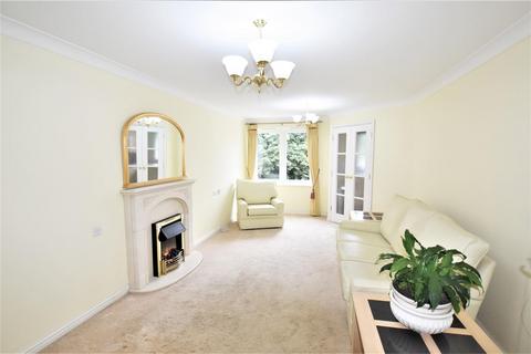 2 bedroom retirement property to rent, Ashingdon Road, Rochford