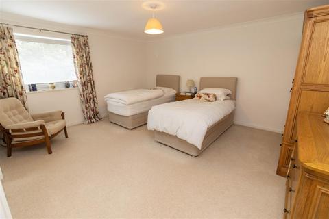 2 bedroom house for sale, Norwood Court, Thornhill Road, Newcastle Upon Tyne