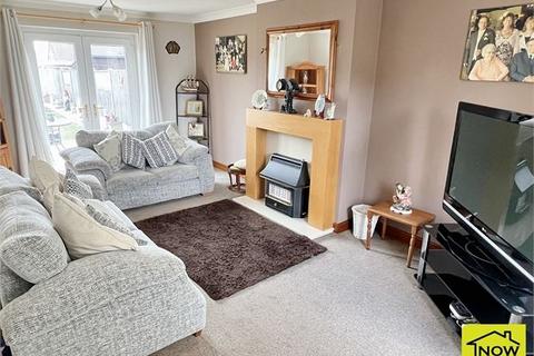 3 bedroom semi-detached house for sale, Trinity Road, Newark, Nottinghamshire.