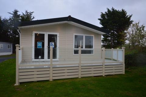 2 bedroom lodge for sale, Steeple Bay Holiday Park