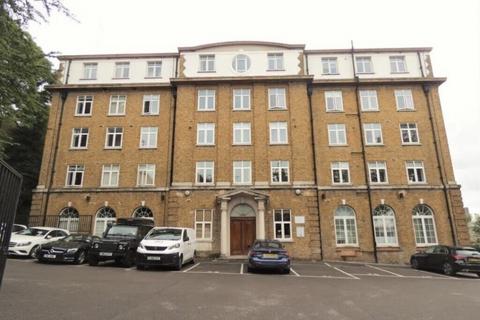 3 bedroom flat to rent, Woodlands Heights, Vanbrugh Hill, London, SE3