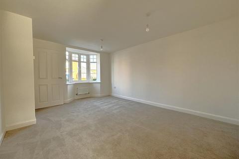 3 bedroom terraced house for sale, Nuthatch Lane, Peacehaven