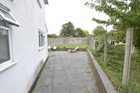 undefined, Stewart Close, LONDON NW9