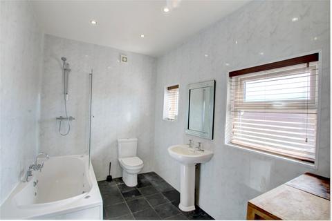 3 bedroom end of terrace house for sale, West Parade, Consett, County Durham, DH8