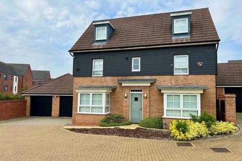 5 bedroom detached house to rent, Juno Lane, Fairfields