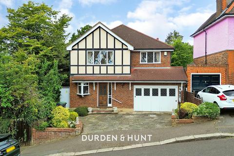 4 bedroom detached house for sale, The Uplands, Loughton, IG10