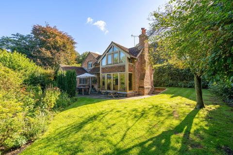 3 bedroom detached house for sale, Newtown Common, Newbury, Hampshire, RG20