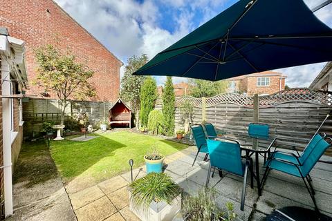 5 Forge Close, Thorngumbald, Hull, HU12 9NR