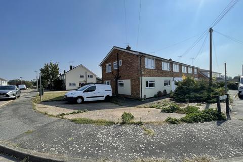 2 bedroom ground floor maisonette to rent, Chelmer Road, Witham CM8