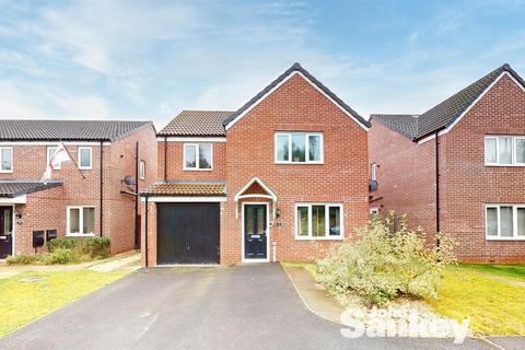 4 bedroom detached house for sale, Peregrine Gardens, Clipstone Village, Mansfield