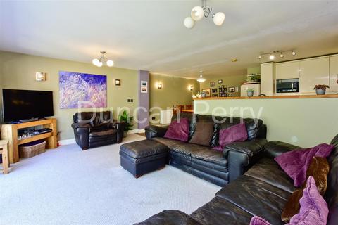 5 bedroom semi-detached bungalow for sale, Santers Lane, Potters Bar EN6