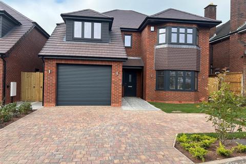 4 bedroom detached house for sale, Kent Road, Halesowen