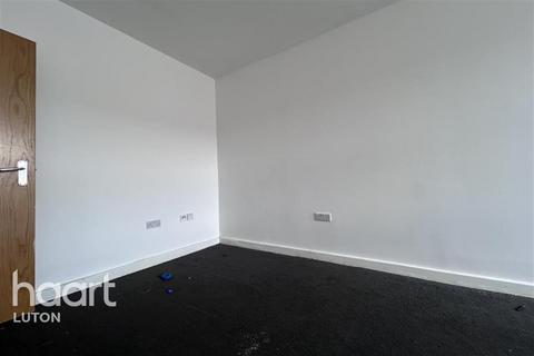 1 bedroom flat to rent, Dallow Road, Luton