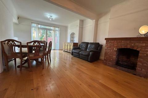 5 bedroom semi-detached house to rent, Stanmore,  Harrow,  HA7