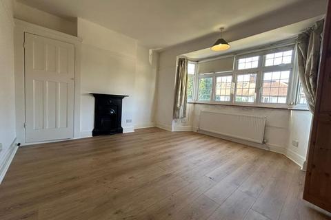 5 bedroom semi-detached house to rent, Stanmore,  Harrow,  HA7