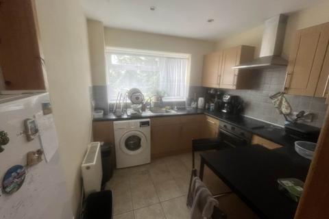 2 bedroom flat to rent, Abbotswood, Yate, Bristol