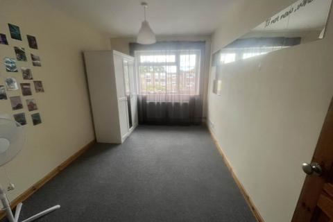 2 bedroom flat to rent, Abbotswood, Yate, Bristol