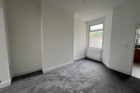 2 bedroom terraced house to rent, Gifford Street, Middlesbrough, North Yorkshire, TS5