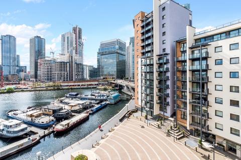 1 bedroom apartment to rent, Boardwalk Place, Canary Wharf, London E14