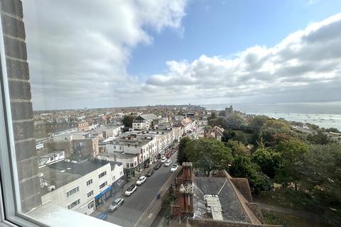 2 bedroom flat for sale, St Clements Court East, Broadway West, Leigh-On-Sea