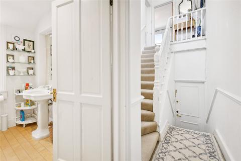118 Wandsworth Bridge Road, London, SW6 2TF