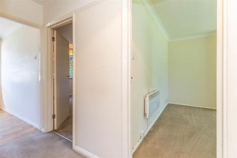 2 bedroom flat for sale, Brougham Road, Worthing