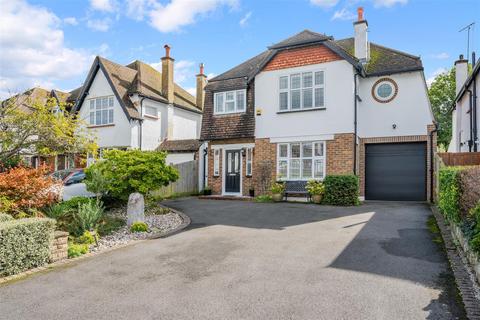55 Pine Hill, Epsom, KT18 7BH