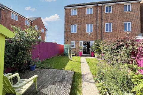 3 bedroom semi-detached house for sale, Kingfisher Walk, Newport