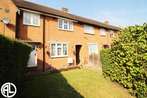 3 bedroom terraced house for sale, Hallmead, Letchworth Garden City, SG6 4BS