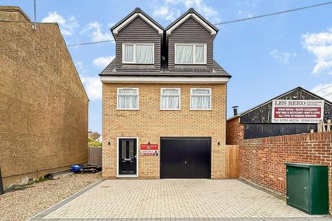 2 bedroom detached house for sale, Granville road , Sheerness ME12