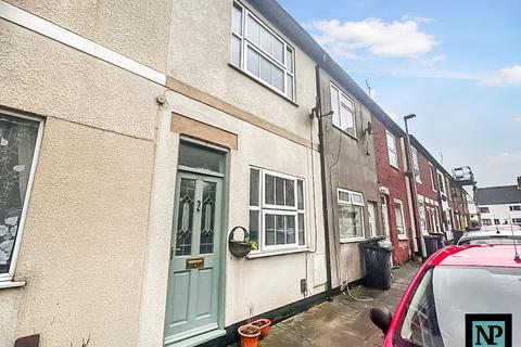 2 bedroom terraced house to rent, Meadow Street, Tamworth, B77