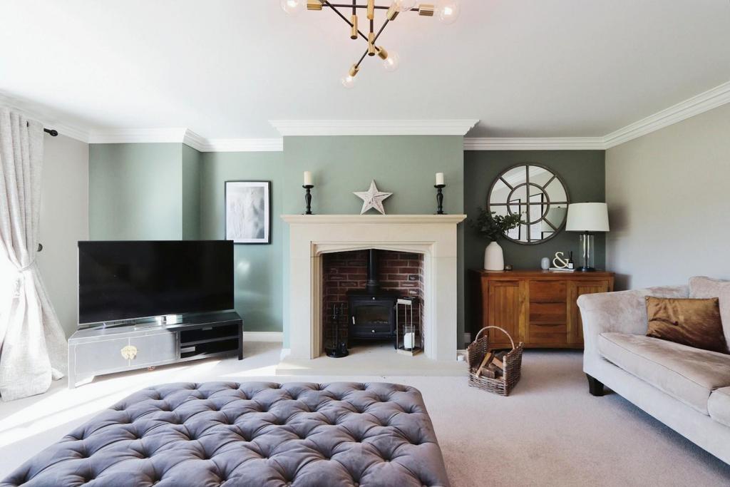 Bracken Hill, Burncross 5 bed detached house for sale £900,000