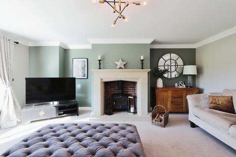 56 Bracken Hill, Burncross, Sheffield, S35 1RS