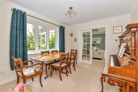 6 bedroom detached house for sale, Merchant Place, Marden, Kent