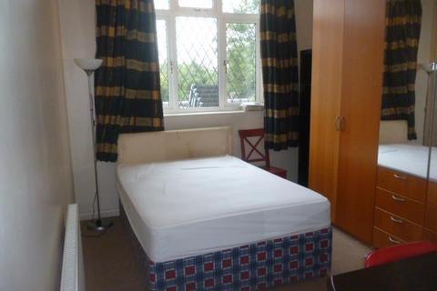 1 bedroom flat to rent, SUPER 1 DOUBLE BEDROOM APARTMENT INCLUSIVE OF ALL UTILITY BILLS - HA8