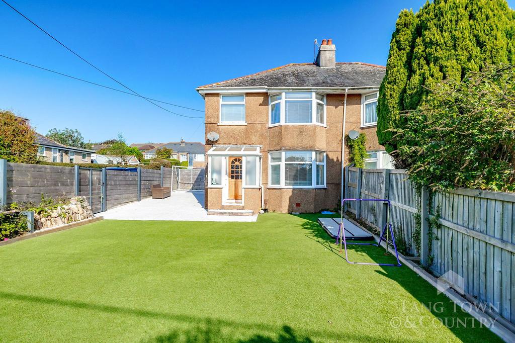 South View, Plymouth PL9 3 bed semi-detached house - £340,000