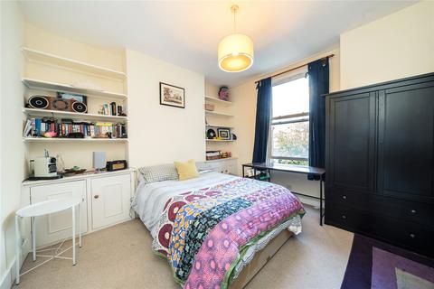 4 bedroom terraced house for sale, Queenstown Road, London SW8