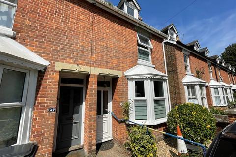 4 bedroom end of terrace house for sale, Tillingham Avenue, Rye