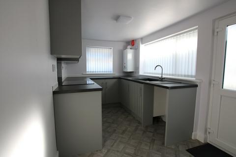 3 bedroom terraced house to rent, School Street, Great Harwood, Blackburn