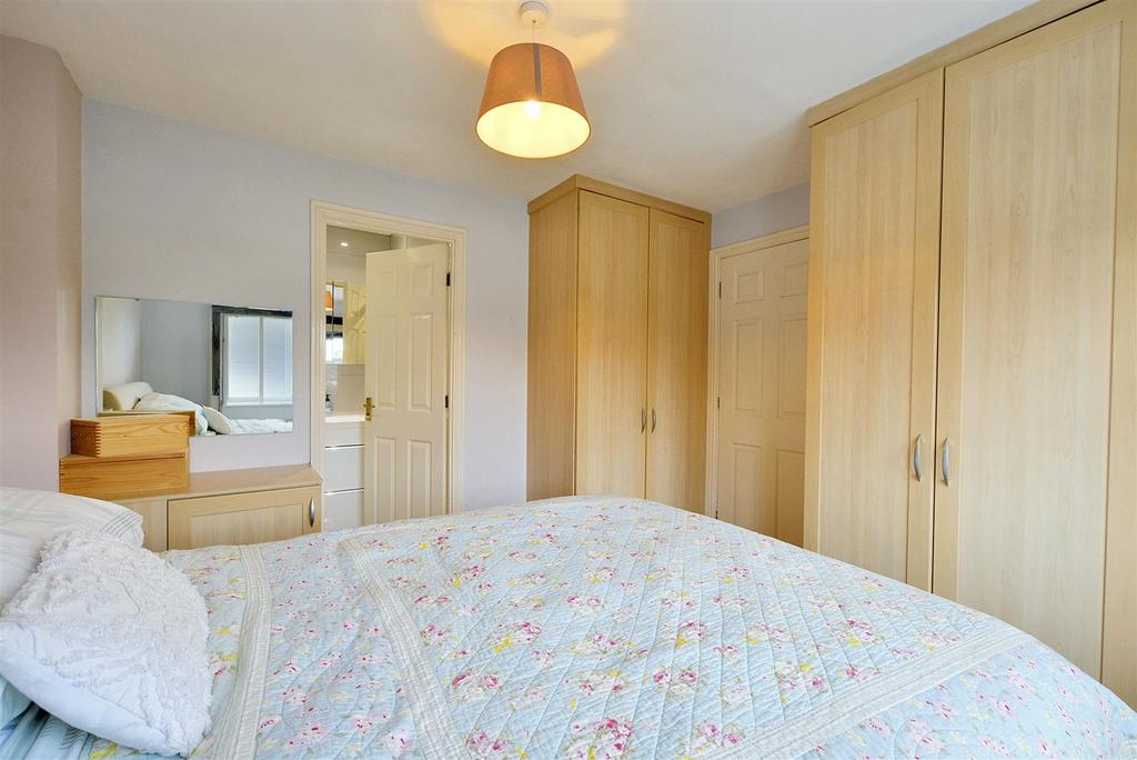Bedroom 1 3.jpeg