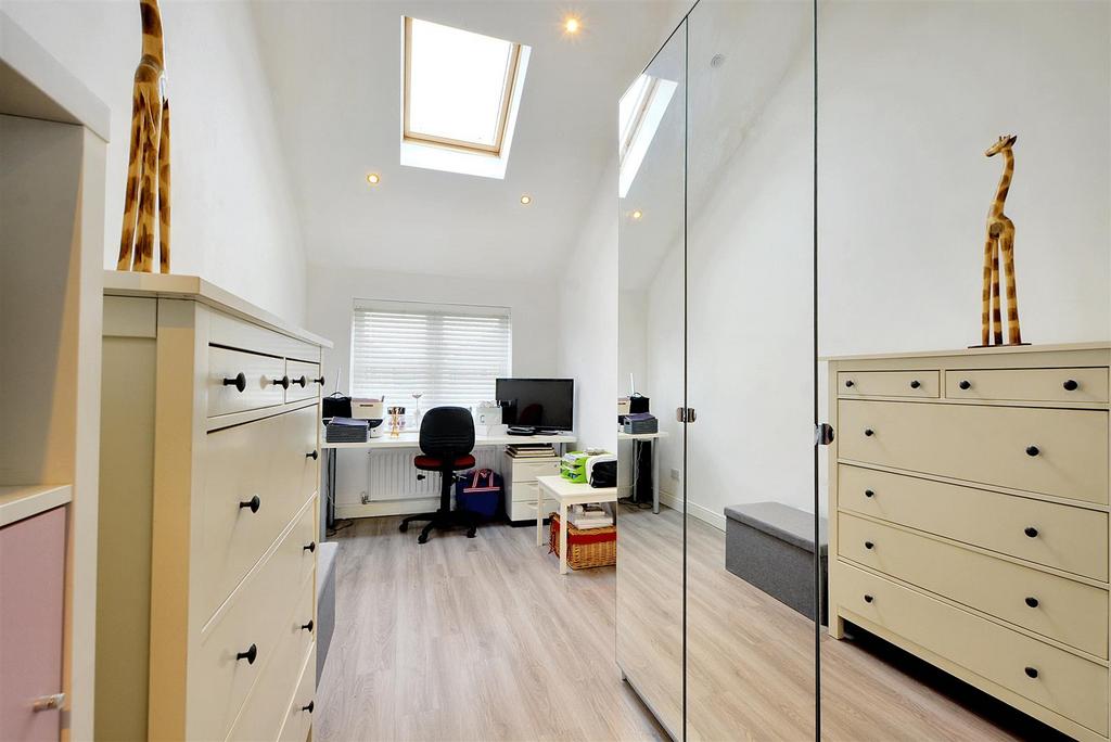 Bedroom 3 2.jpeg