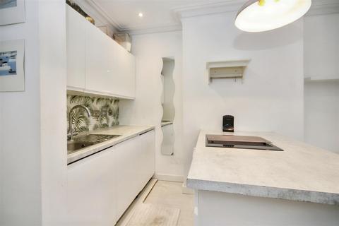 1 bedroom flat for sale, 41 York Road, Guildford