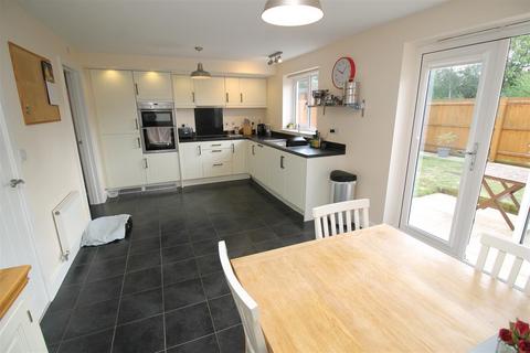 4 bedroom detached house to rent, Campsea Ashe