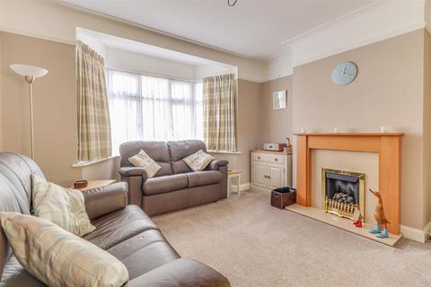 3 bedroom semi-detached house for sale, St. Lukes Road, Southend-on-Sea SS2