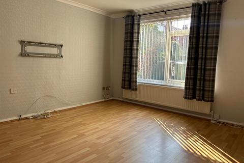 3 bedroom house to rent, Cow Close Road, Leeds