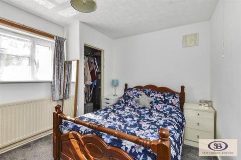 11 Beaconsfield Drive, Stoke-on-trent, ST3 3DZ