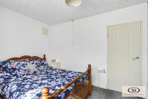 11 Beaconsfield Drive, Stoke-on-trent, ST3 3DZ