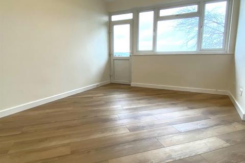 2 bedroom apartment to rent, St. Margarets Street, Rochester